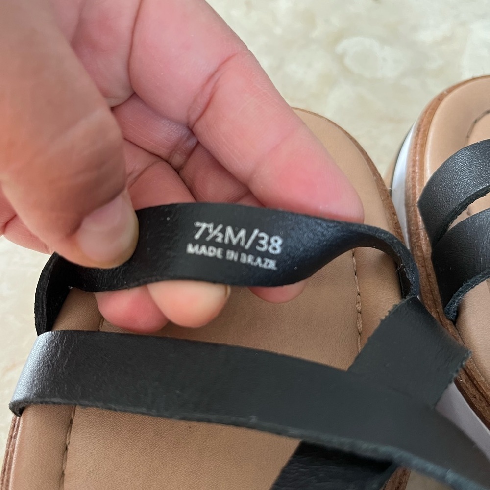 Lucky Brand Black‎ Platform Sandals with Leather Straps - Picture 8 of 9